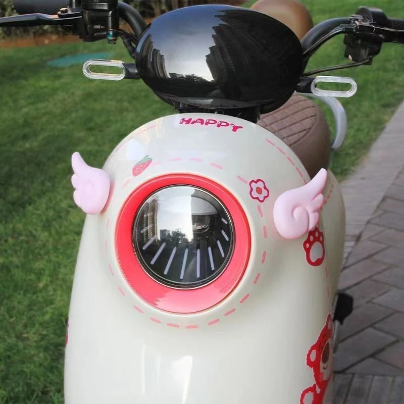 Car Accessories Girl - 1 คู่รถจักรยานยนต์อุปกรณ์ตกแต่งสติกเกอร์สีสเปรย์ Angel Wings หมวกกันน็อกปีกสาวแบตเตอรี่รถ Clockwork