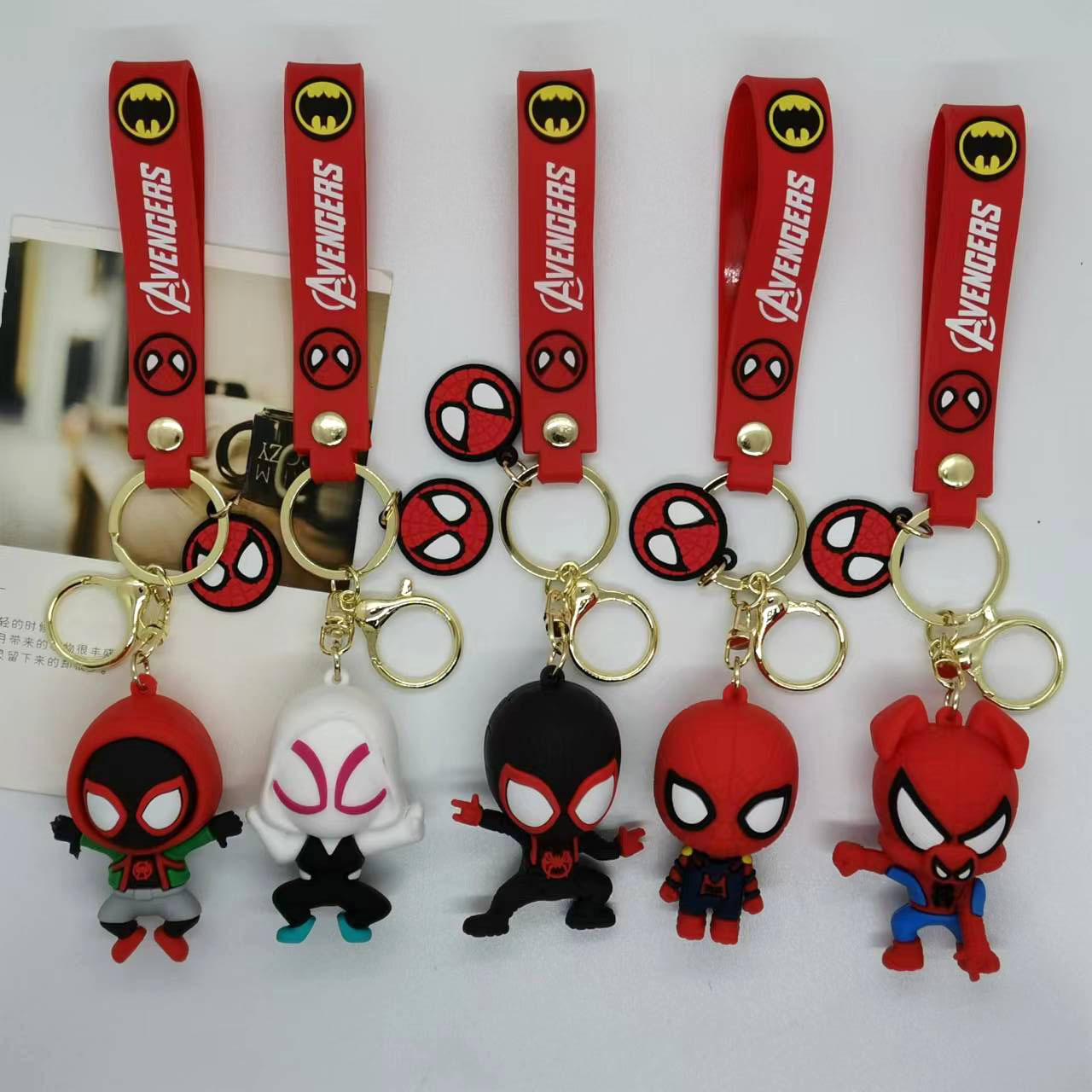 พวงกุญแจตุ๊กตาสไปเดอร์แมนการ์ต - Car Accessories Japan บทวิจารณ์และราคา
